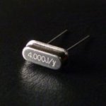 200px-crystal_oscillator_4mhz_169.jpg