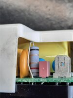 Resistencia fusible Zenius valores.jpg Resistencia fusible Zenius valores.jpg