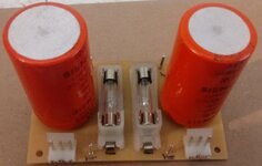 123-caps-salida-y-fuses-up.jpg