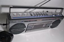 sanyo-portable-am-fm-stereo-cassette_1_2eb43d83b554a7beee01afb8ea0e4e9e.jpg