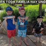 siempre hay uno.jpg