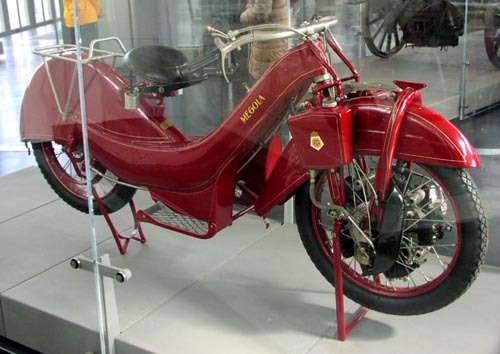 1366_2000.jpg