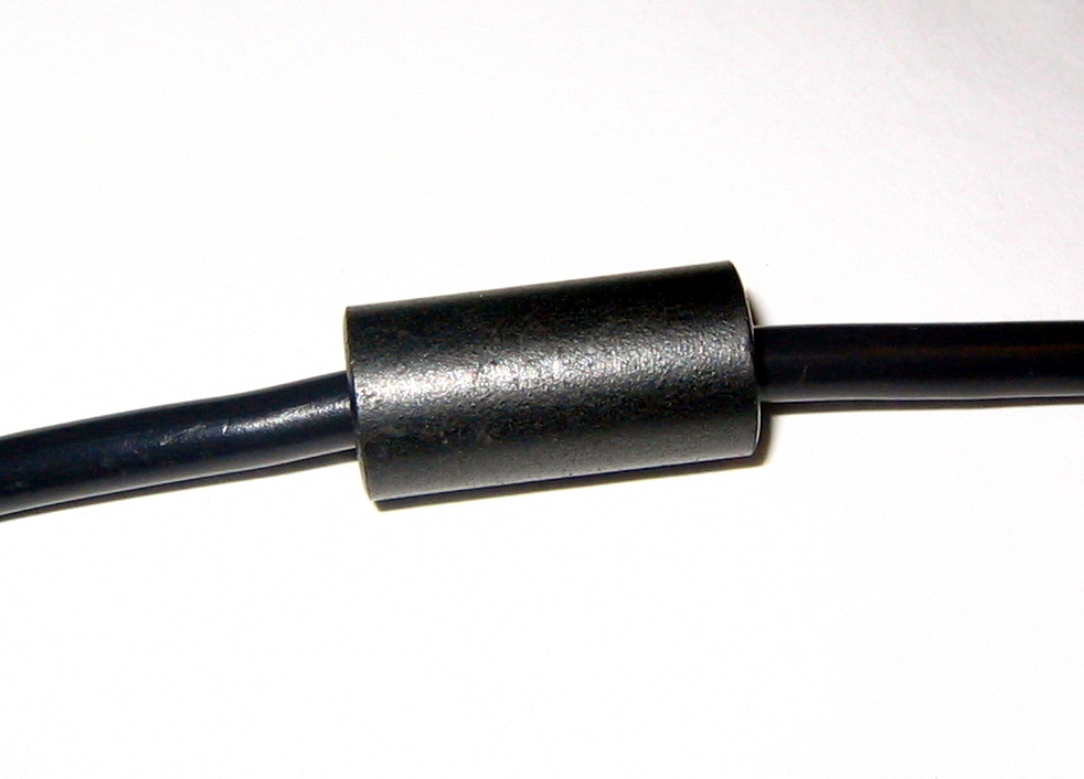 Ferrite_bead_no_shell.jpg