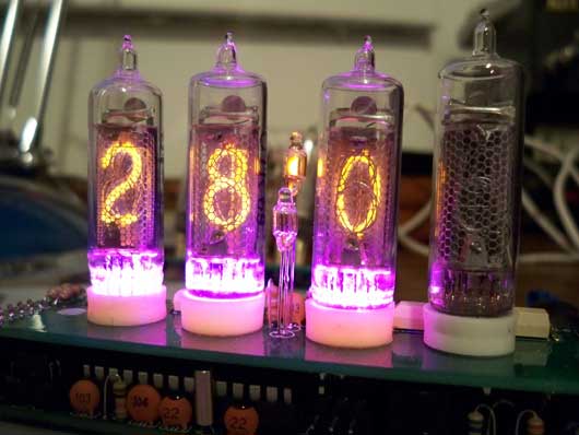 1740-reloj-casero-tubos-nixie-04.jpg
