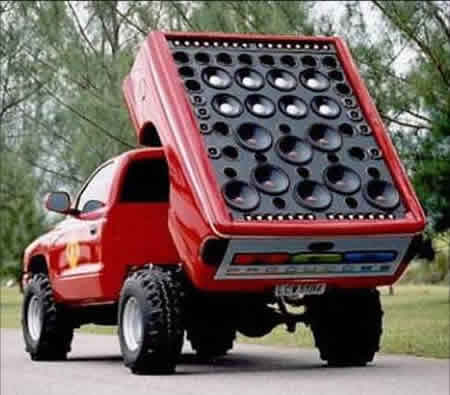 un-poco-de-sonido_www_humor12_com.jpg