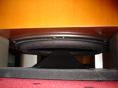 yamaha_yst_sw1500_downfire_1.jpg