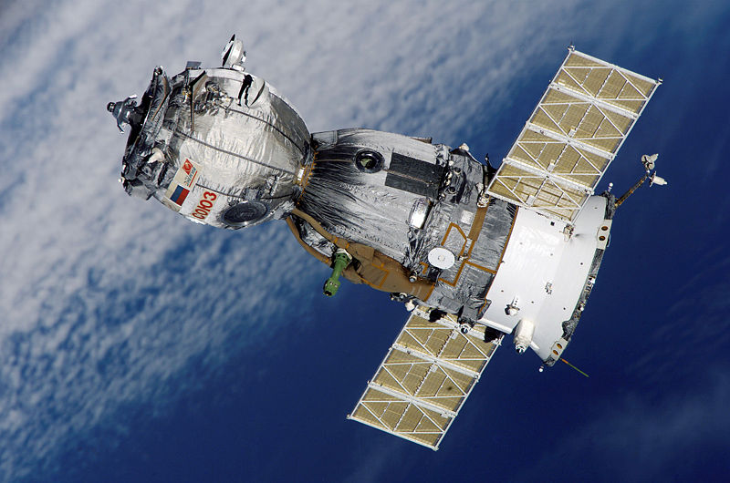 Soyuz_TMA-7_spacecraft2edit1.jpg