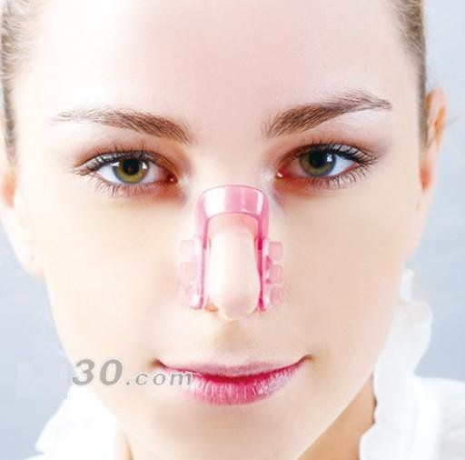 magic-nose-up-clip-for-nose-shaping-clip.jpg