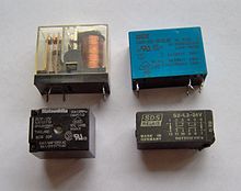 220px-Electronic_component_relays.jpg