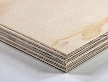 220px-Spruce_plywood.JPG
