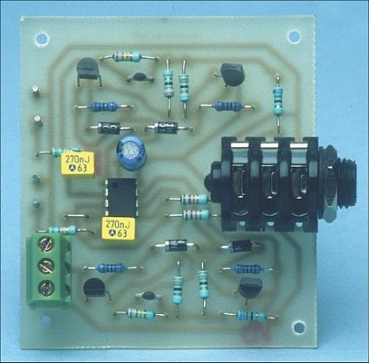 stereo-headphone-amplifier-circuit-schematic1_med.jpg